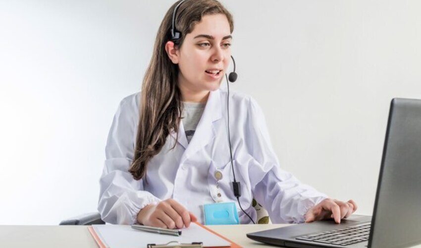 How Healthcare Virtual Assistants Improve Efficiency in Medical Services