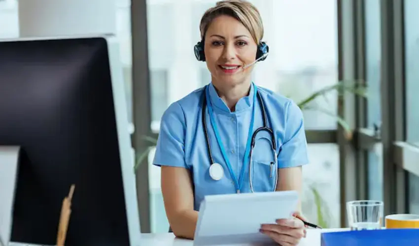 How a Healthcare Virtual Assistant Can Improve Patient Care and Efficiency