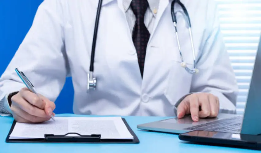 How Online Medical Scribes Are Changing Healthcare Documentation?