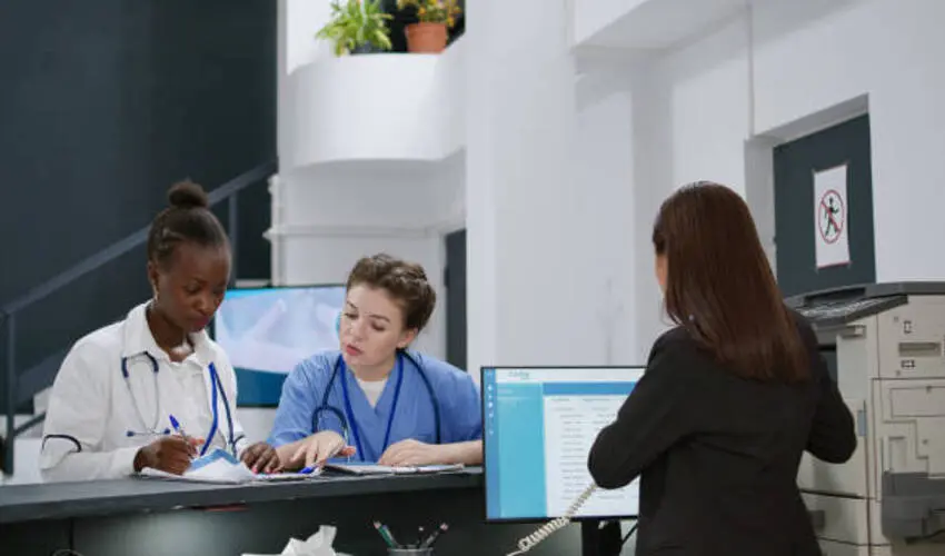 Virtual Assistants in Medical Billing: Revolutionizing Healthcare Administration
