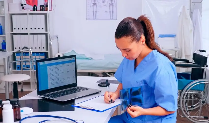 How Scribe EHR and EMR Services Improve Medical Documentation